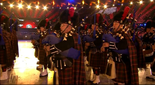2012 Olympics Closing Ceremony London, Reading Pipers