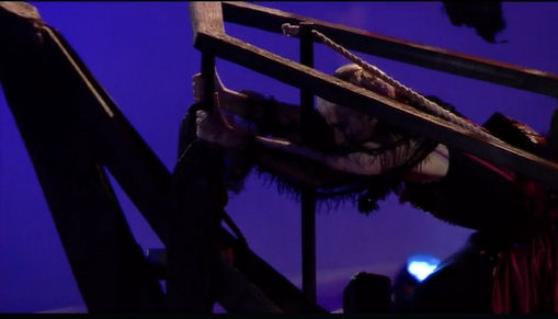 2012 Olympics Closing Ceremony London, Annie Lennox ship rack