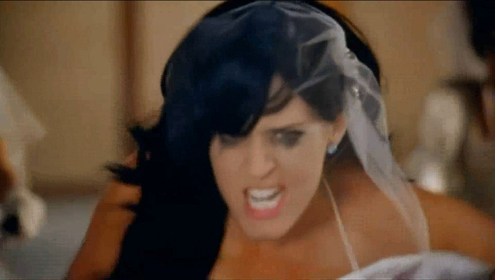 Katy Perry video Hot 'N Cold 
